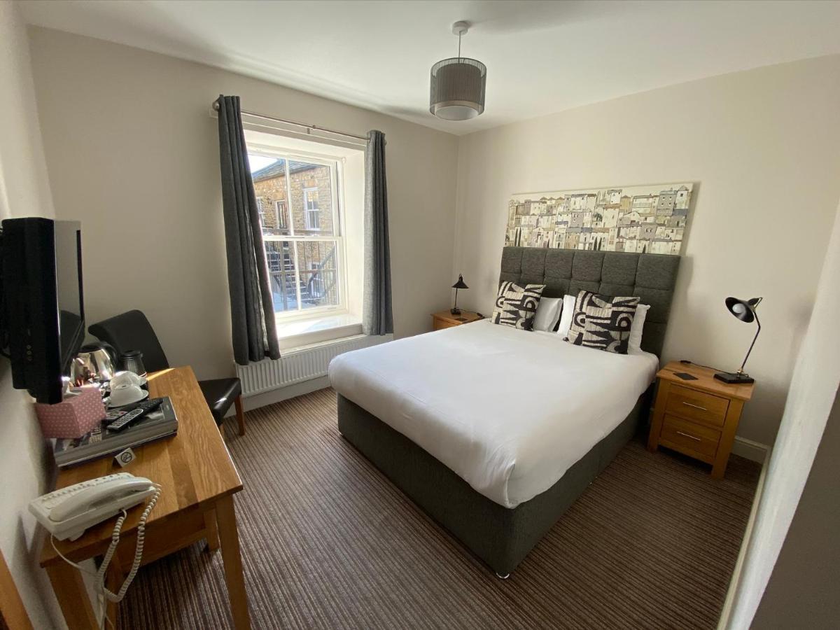 The Three Horseshoes Hotel بارنارد كاسيل المظهر الخارجي الصورة