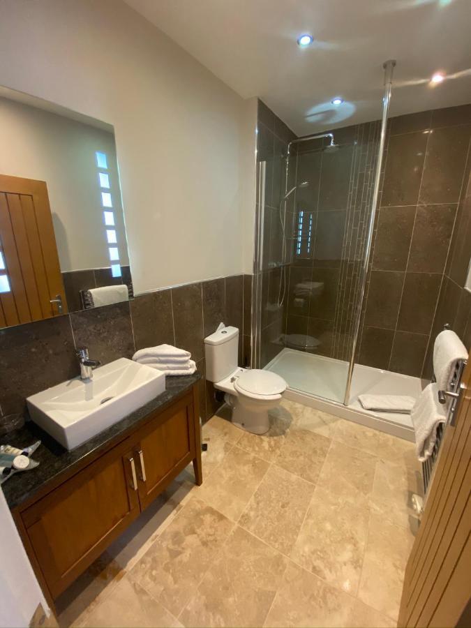 The Three Horseshoes Hotel بارنارد كاسيل المظهر الخارجي الصورة